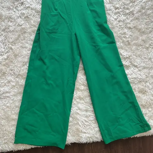 Julia Jordan  Halter Neck Wide Leg Jumpsuit in Green Size 12