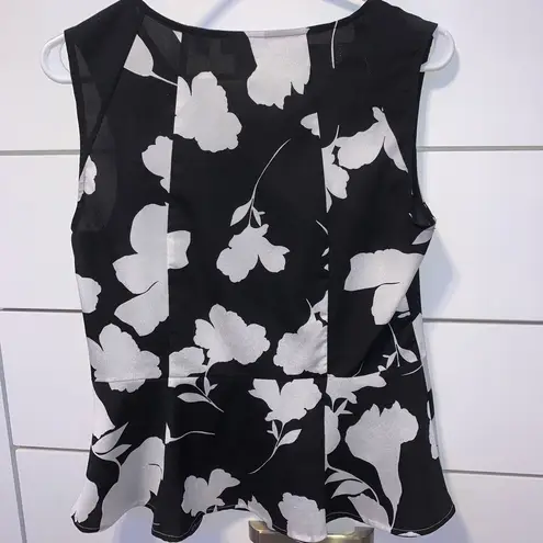 NY & Company navy blue & white floral blouse