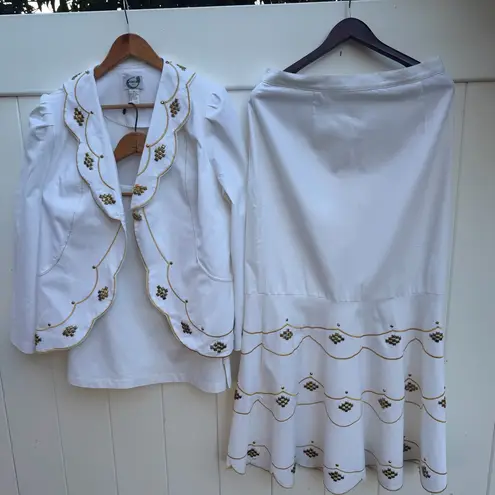 Odeliah Ivory Embroidered 3