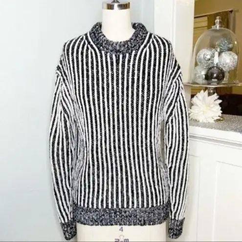 Elizabeth and James Black Striped Chunky Knit Crewneck Sweater Small