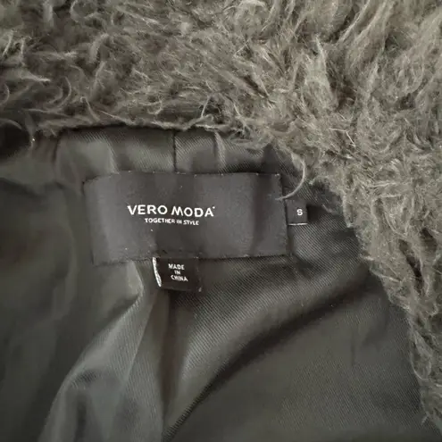 VERO MODA Alice Jayla Faux Fur jacket