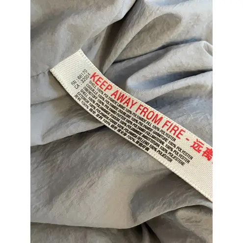 Free People  Movement Women Size Small Quilted Puffer Vest Silver Reflective Zip