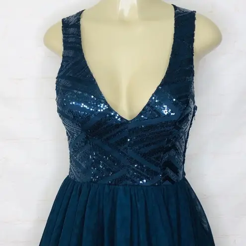 Trixxi Tricia  navy blue v cut sequin dress