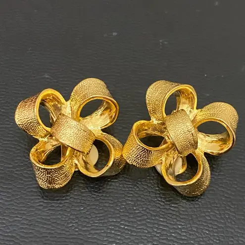 Vintage KJL Kenneth Jay Lane Textured Gold