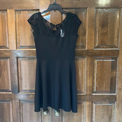 NWT Made In Heaven Black Short Sleeves Lace Trim Dress Black USA Size Medium