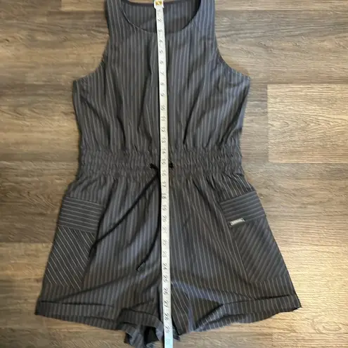 Zyia Women's Gray Pinstripe La Jolla Sleeveless Short Romper Small