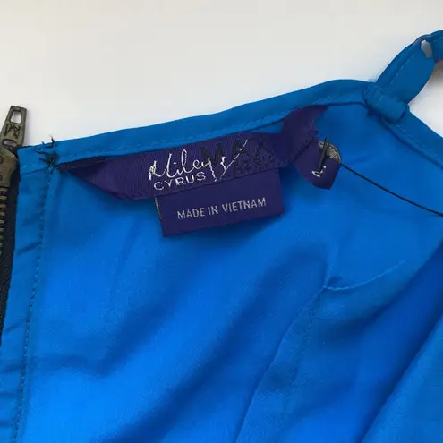 Miley Cyrus Y2K & Max Azria exposed zipper ruffle cami, size M