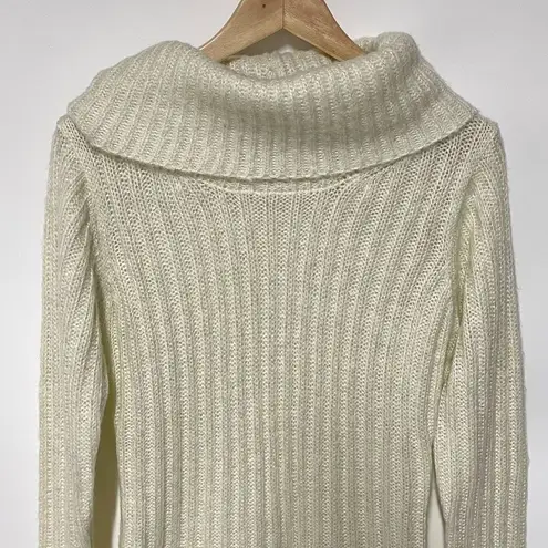 Suzy Shier Cowl Neck Turtleneck Sweater (Cream Metallic) - Medium