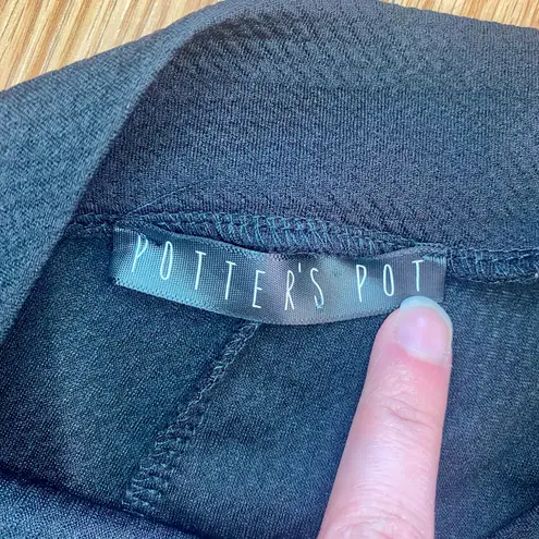 Potter’s Pot Black Faux Wrap Mini Skort Womens Small