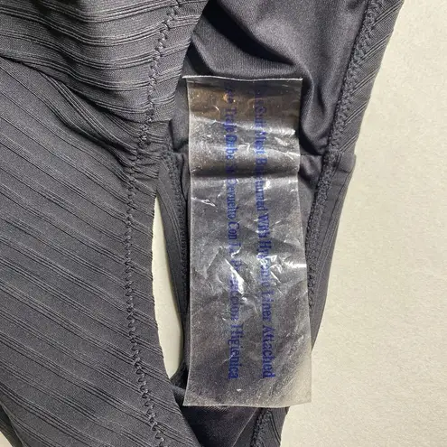 Shade & Shore  Womens Size M 8-10 Cut-Out Monokini Medium Coverage Ribbed Black