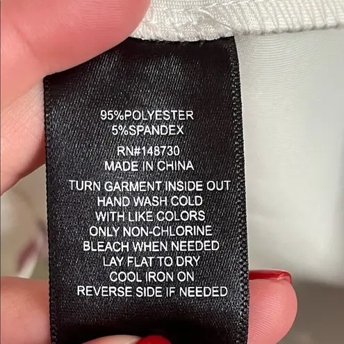 ECI New York Cold Shoulder Floral Zip Up Shiny Knee Length Midi Dress Size 6