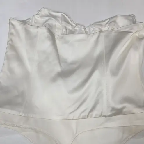 H:ours Tabitha Bodysuit in White