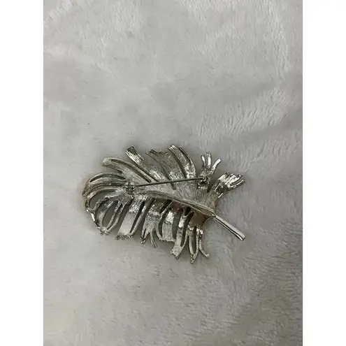 Monet vintage Silvertone FEATHER leaf spruce needle PIN BROOCH Signed