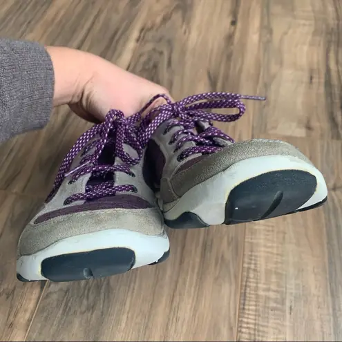 L.L.Bean  Purple and Gray Beansport II Sneaker Size 7