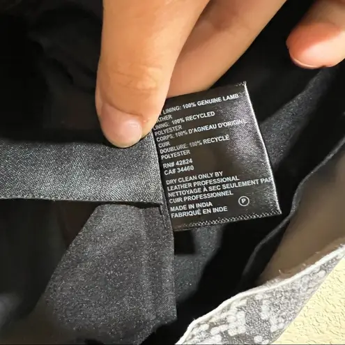 VEDA black gray Snakeskin Lambskin Leather A