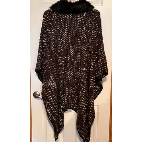 Apt. 9  Black Faux Fur Around the Collar Brown White Gold Poncho 60 1/2" L x‎ 25"