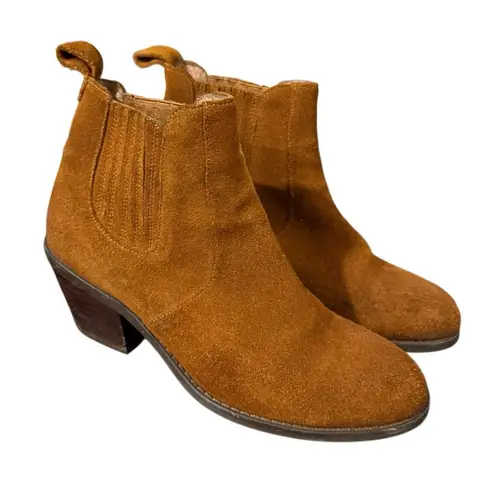 Chocolat Blu alpha tan suede ankle boots size 6