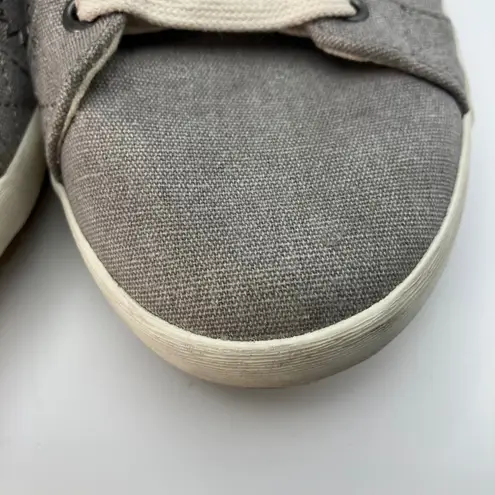 TAOS Star Canvas Sneakers Women's Size 8W Gray Lace Up Casual Shoes