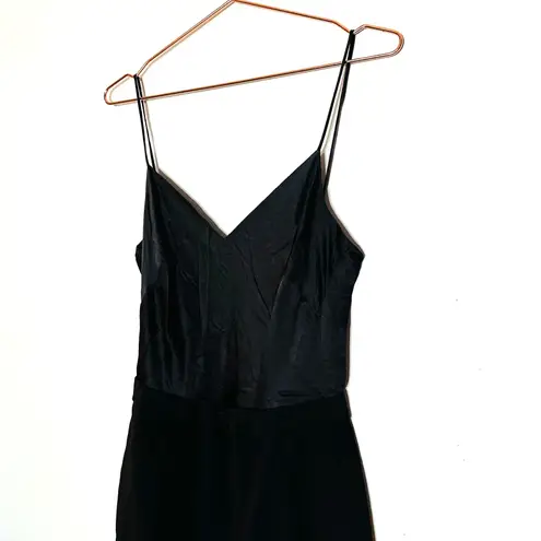 Black Halo Women's Silk Black Top Skinny Fitted Pockets Jumpsuit Size 2