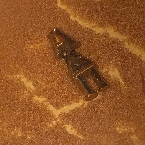 Alpha Delta Pi Lavaliere Dainty Vintage Sorority Pin Gold