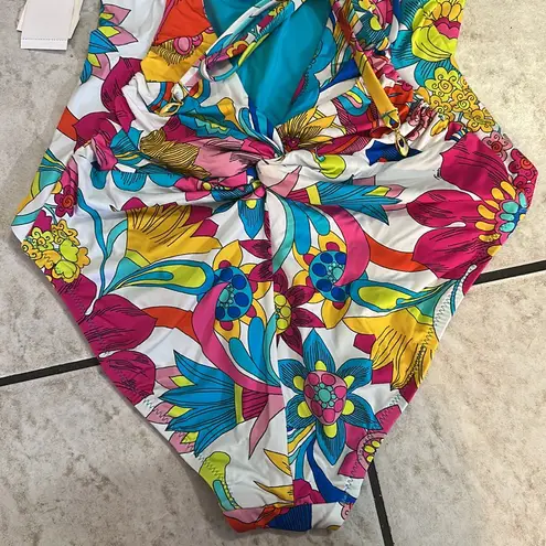 Trina Turk NWT  Women's Fontaine Twist Back Convertible One Piece Swimsuit‎