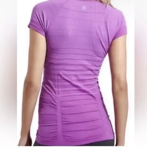 Athleta  Fastest Track Ruched Stripe Tshirt Short Sleeve Pinkish Purple M