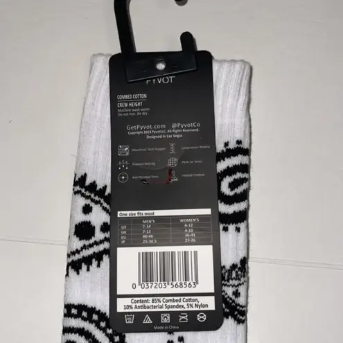 NWT Paisley White Black Crew socks