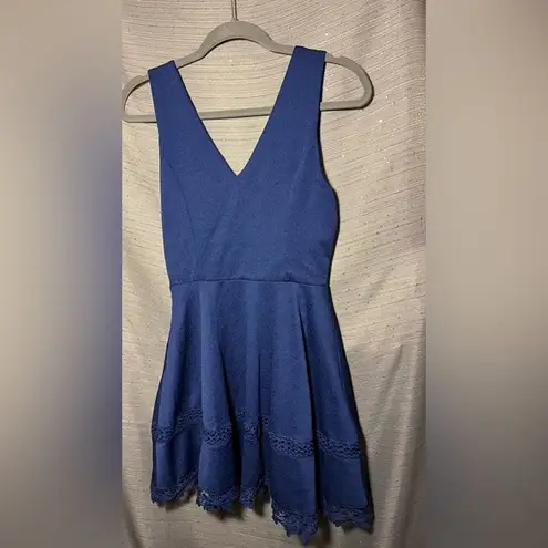 Francesca’s Miami Crochet Sleeveless Cobalt Blue Dress Size Small