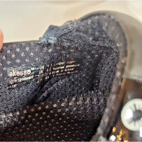 Akesso $95 6.5 Helia Black Leather Slip