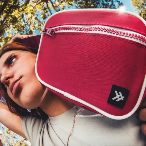 Thread Magenta Belt Bag Fanny Pack Pink