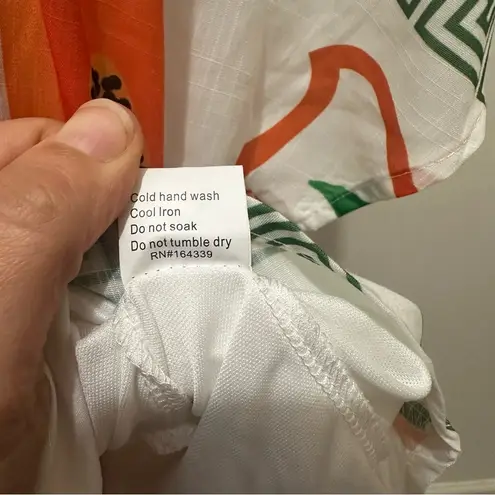 Petal and Pup NWT Sebastian Playsuit White Orange Romper Women’s size Large citrus