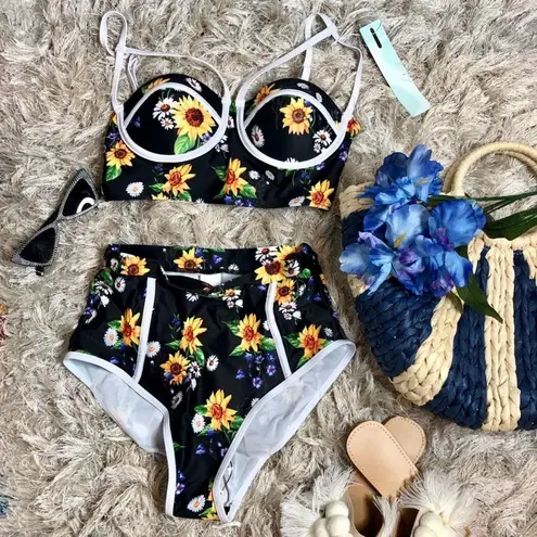 Boutique NWT Pin Up Two Piece Swimsuit