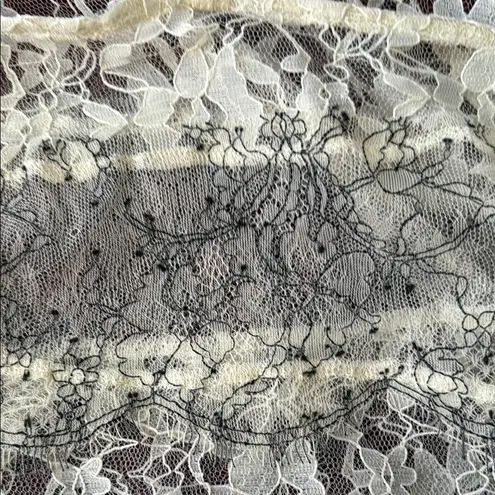 Anthropologie Cream Lace Chemise with Floral Design Size XL
