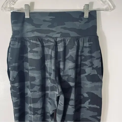 Athleta  Salutation Black & Gray Camo Jogger Size S