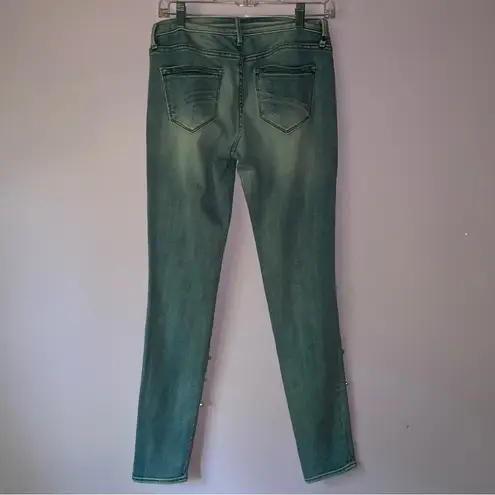 Driftwood Beau Skinny Jeans Size 26 Pearl Studded Light Wash Distressed