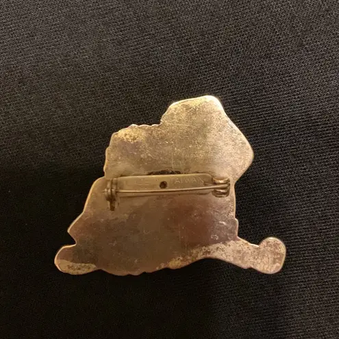 Raggedy Ann & Andy pin Red