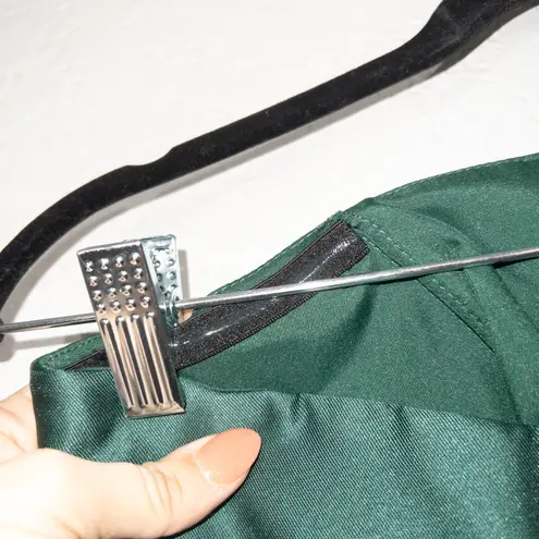 Alfred Sung NWT Hunter Green Strapless Notch Neck Satin Gown Size 0