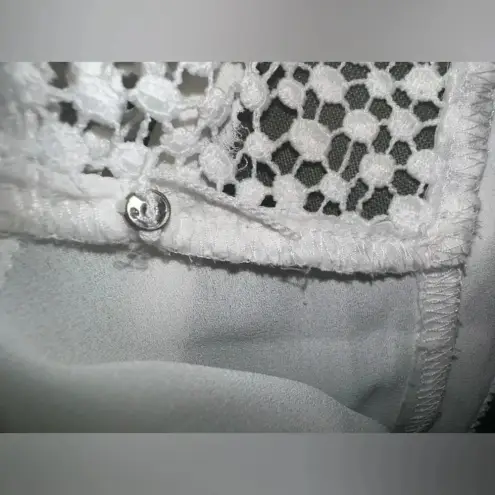 Banana Republic  eyelet tank top size‎ Medium