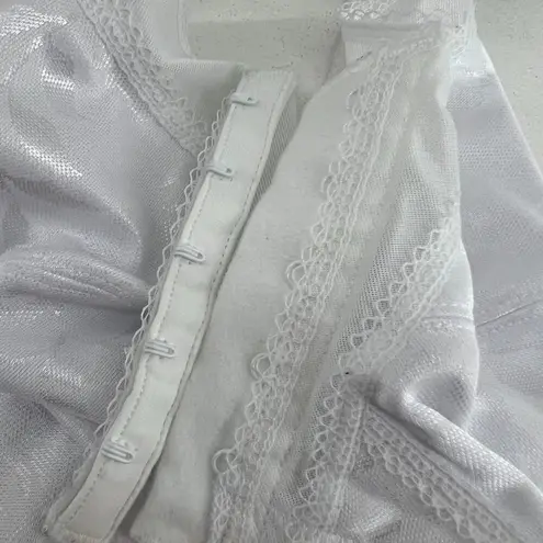 Playtex 18 Hour Supportive Flexible Back Front-Close Wireless Bra 38C