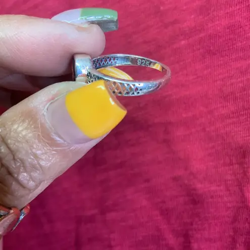 Garnet Gemstone Ring in 925 Sterling Silver