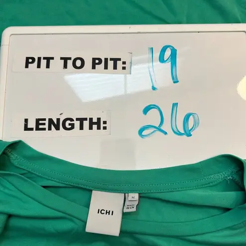 ICHI Ihselma SS Holly Green Short Sleeve Shirt Women's Size Medium