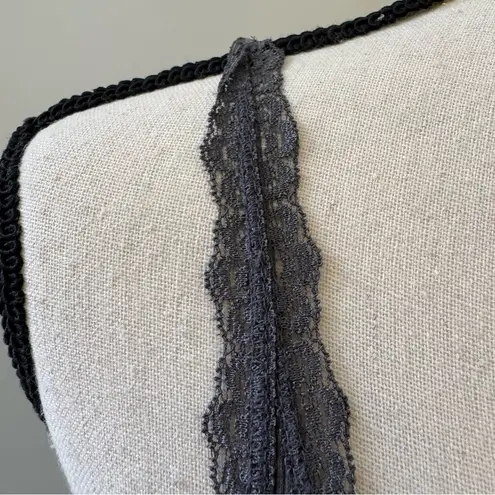 Arizona Jeans Arizona Top Juniors Small Y2K Cami Lace Trim Gothic Gray Lace Trim Tank Feminine