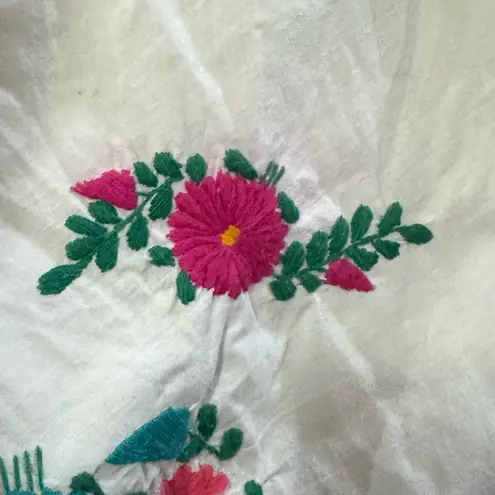 Vintage Mexican Embroidered Floral Dress – White Boho Peasant Midi Festival Size M