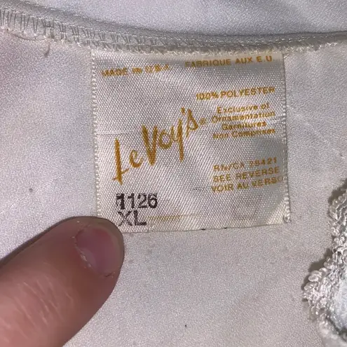 Unique Vintage Le Voy's Size XL Vintage White Long Chiffon Robe Peignoir Lingerie Nightgown