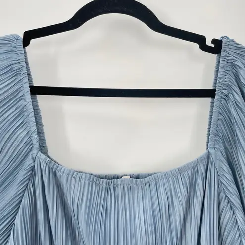 Moon River Women's Light Blue Long Sleeve Pleated Cutout Midi Dress Size Large