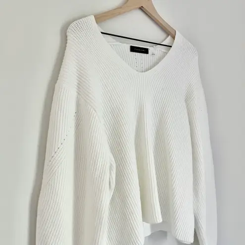 Tahari Women’s Cropped V Neck Long Sleeve Knit Sweater White Size Large