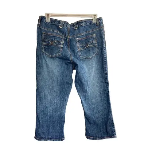Carolina Blues Women’s Capri Jeans Asize 14 Blue Inseam 19”