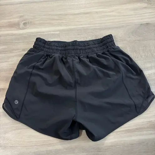 Lululemon  Hotty Hot Short High-Rise Long 4" Women Size 6 Black