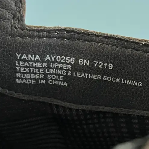 Abeo Yana Gray Leather Snakeskin Buckle Ankle Boots Size 6