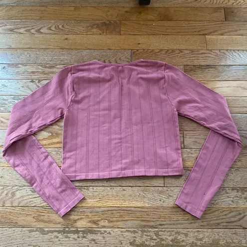 pink mauve workout cropped long sleeve top Size M